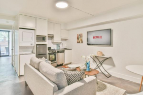 Light and Modern Hideaway in Midtown Atlanta